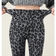 Fleece Lined Leopard Print Leggings with High Waist - Image 5