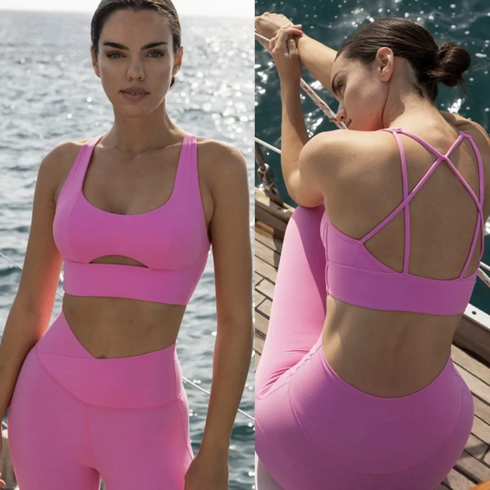 kf-S8f4c59a15fa94156992a32a549e417cbT Soft-Touch Shockproof Bra and High-Waist Capri Yoga Set - Image 1