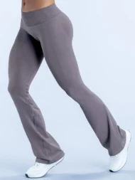 Full-Length Flared Leggings with Scrunch Seat and Squat-Proof Fabric - Image 5