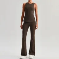 Nylon Spandex Yoga Set with Flared Pants and T-Shirt - Image 5